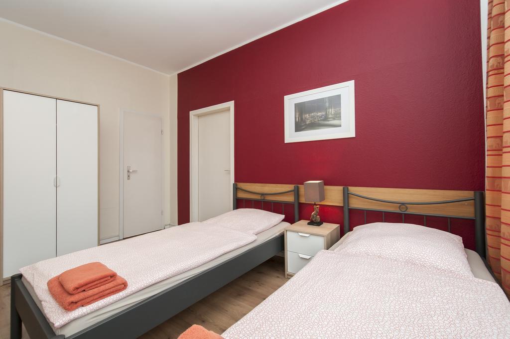 City-Appartements Nordkanalstrasse - Monteurunterkunft هامبورغ الغرفة الصورة