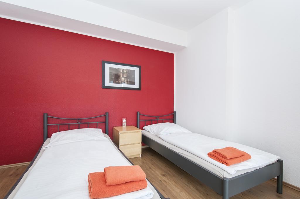 City-Appartements Nordkanalstrasse - Monteurunterkunft هامبورغ الغرفة الصورة